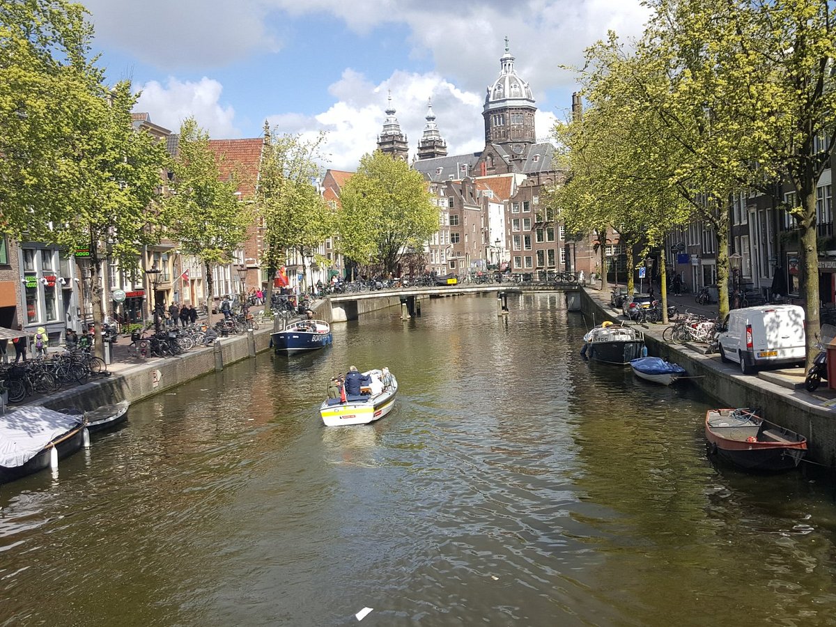 Exploring Amsterdam: Top Guided Tours for Every Type of Traveler